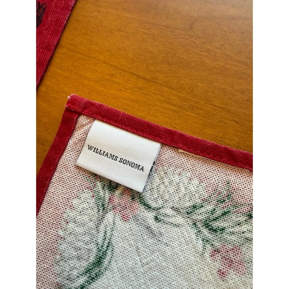 Williams Sonoma Christmas tea towels. Set of 2